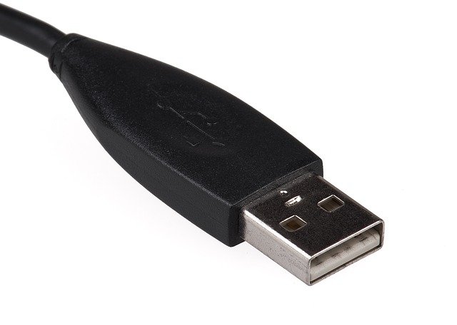 Jeden kabel USB-C pro všechna zařízení